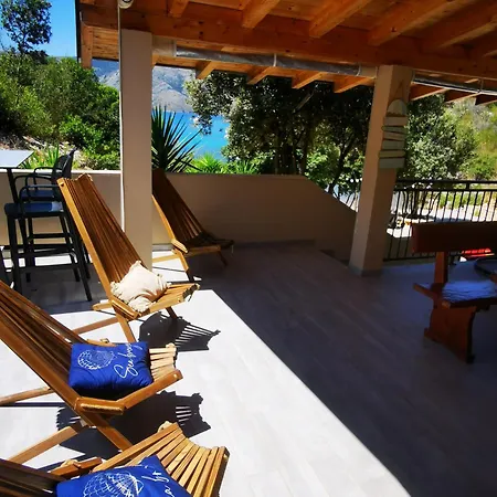 Secluded House With Private Beach Adria בית נופש סטארי גראד
