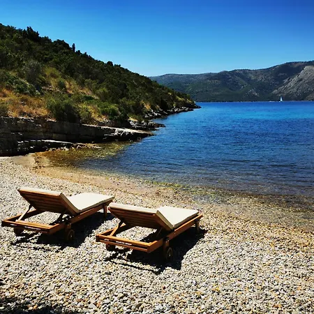 Casa de Férias Secluded House With Private Beach Adria Stari Grad (Hvar)