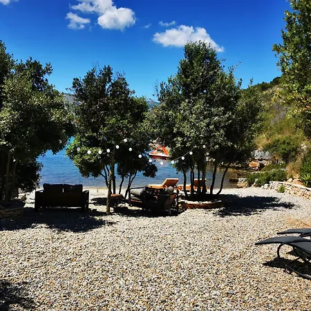 Secluded House With Private Beach Adria * Stari Grad (Hvar)