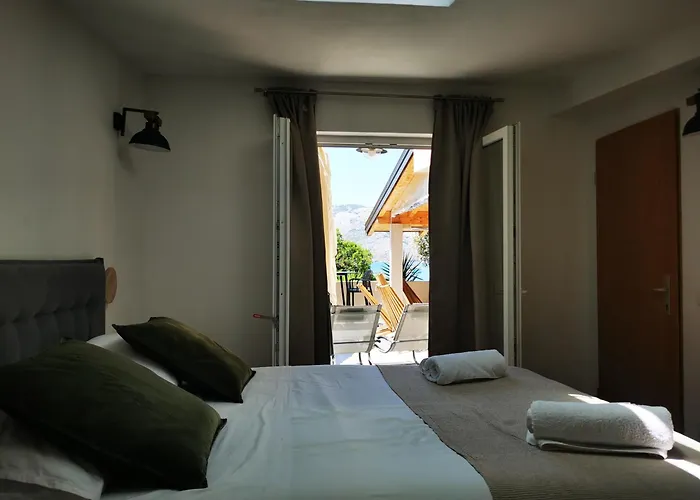 Secluded House With Private Beach Adria Stari Grad (Hvar)