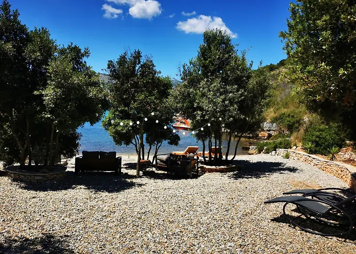 Secluded House With Private Beach Adria * Stari Grad (Hvar)