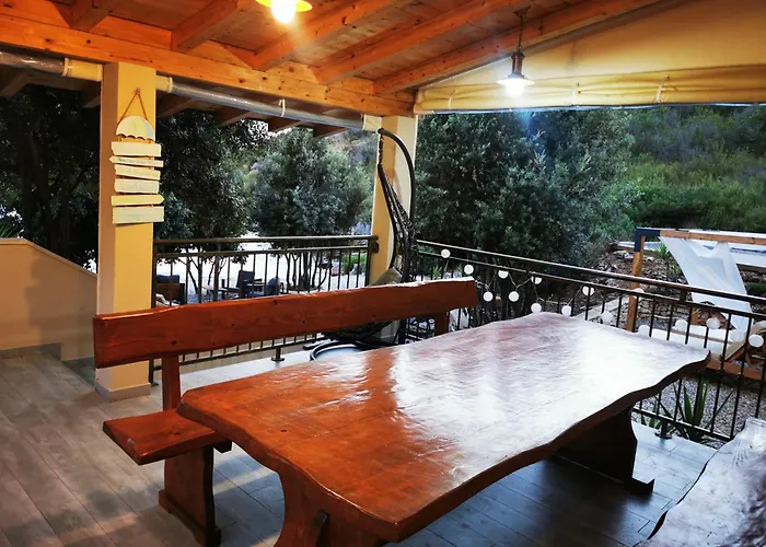 Secluded House With Private Beach Adria Casa vacanze
